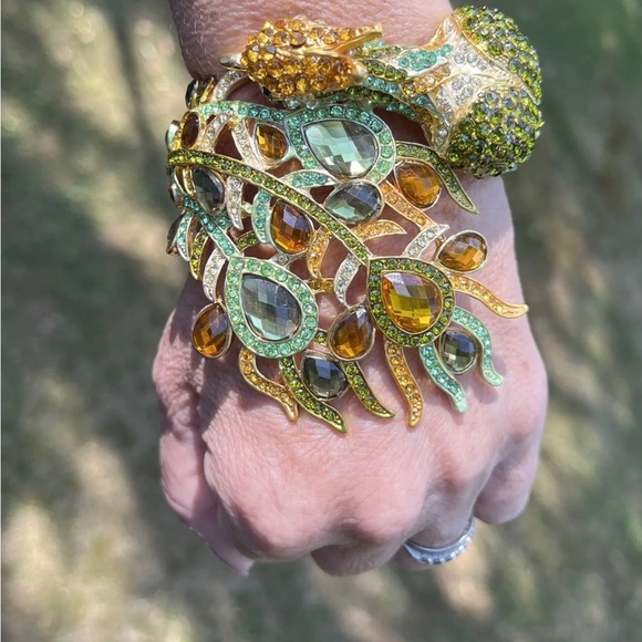 Off Park Collection Large yellow, gold and green peacock cuff bracelet - Picture 5 of 6